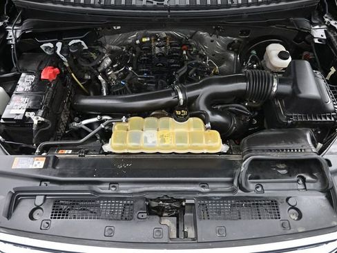 Used 2021 Ford Expedition Max XLT image 24