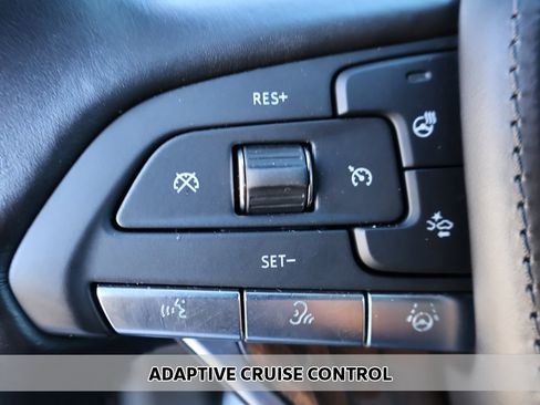 Used 2021 Cadillac Escalade Premium Luxury Platinum image 7