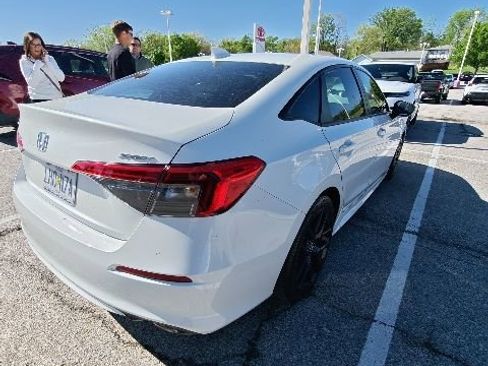 Used 2022 Honda Civic Sport image 8