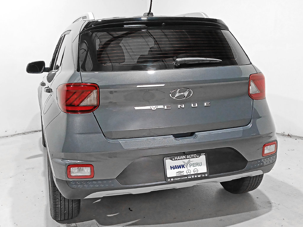 Used 2024 Hyundai Venue Limited FWD image 5