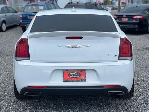 Used 2016 Chrysler 300 S RWD image 5