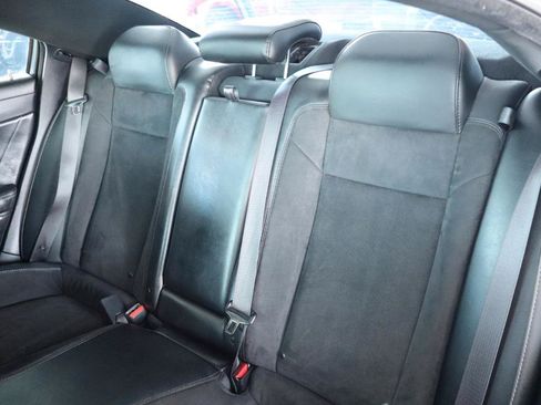 Used 2019 Dodge Charger Scat Pack w/ Dynamics Package RWD image 33