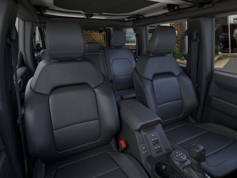 New 2025 Ford Bronco Badlands w/ Sasquatch Package AWD/4WD image 12