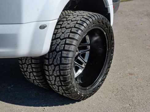 Used 2022 Ford F350 Lariat image 63