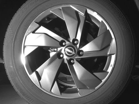 Used 2025 Nissan Rogue SV image 15