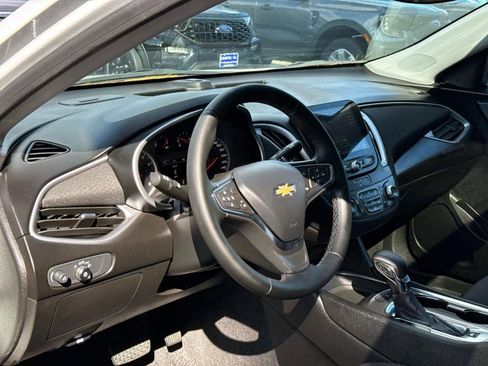 Used 2023 Chevrolet Malibu LT image 14
