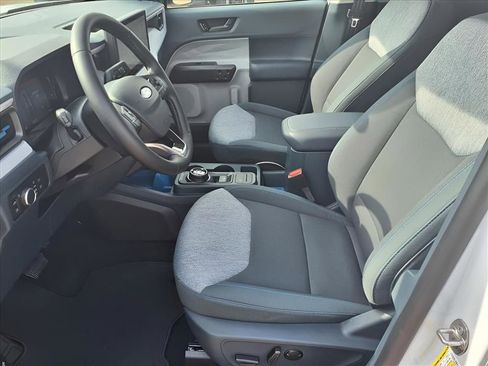 New 2025 Ford Maverick XLT w/ XLT Luxury Package image 18