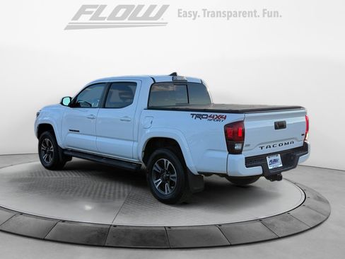 Used 2019 Toyota Tacoma TRD Sport image 6