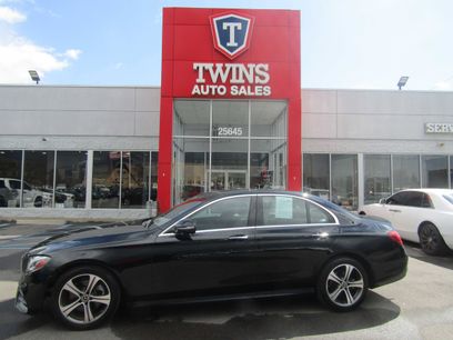 Used 2019 Mercedes-Benz E 300 4MATIC w/ Premium 1 Package