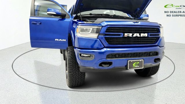 Used 2019 RAM 1500 Laramie w/ Sport Appearance Package AWD/4WD image 11