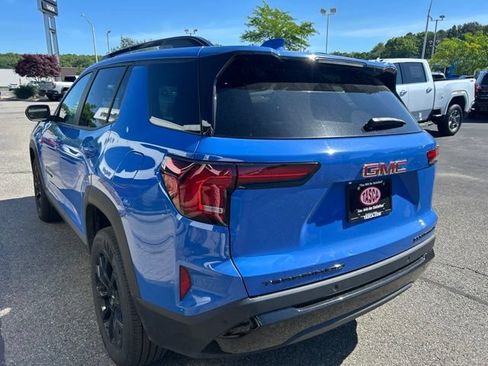Used 2026 GMC Terrain Elevation w/ Elevation Premium Package AWD/4WD image 5