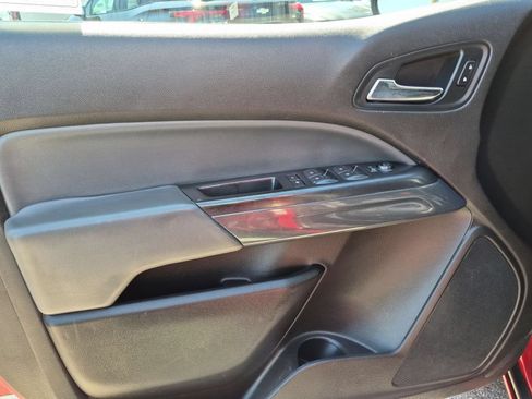 Used 2016 Chevrolet Colorado Z71 RWD image 10
