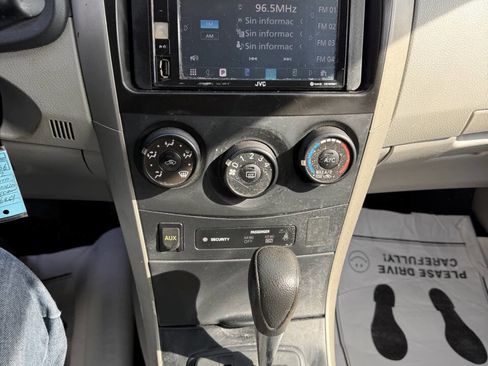 Used 2012 Toyota Corolla L image 10