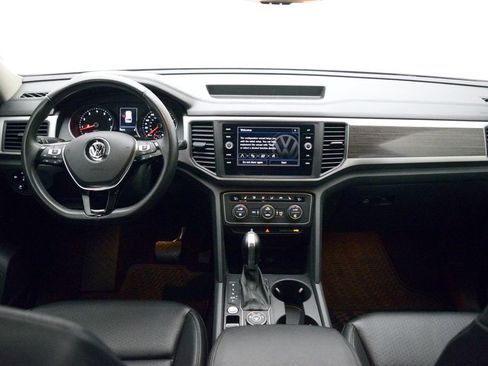 Used 2018 Volkswagen Atlas SE AWD/4WD image 18