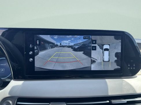 Used 2024 Hyundai Palisade Limited AWD/4WD image 18