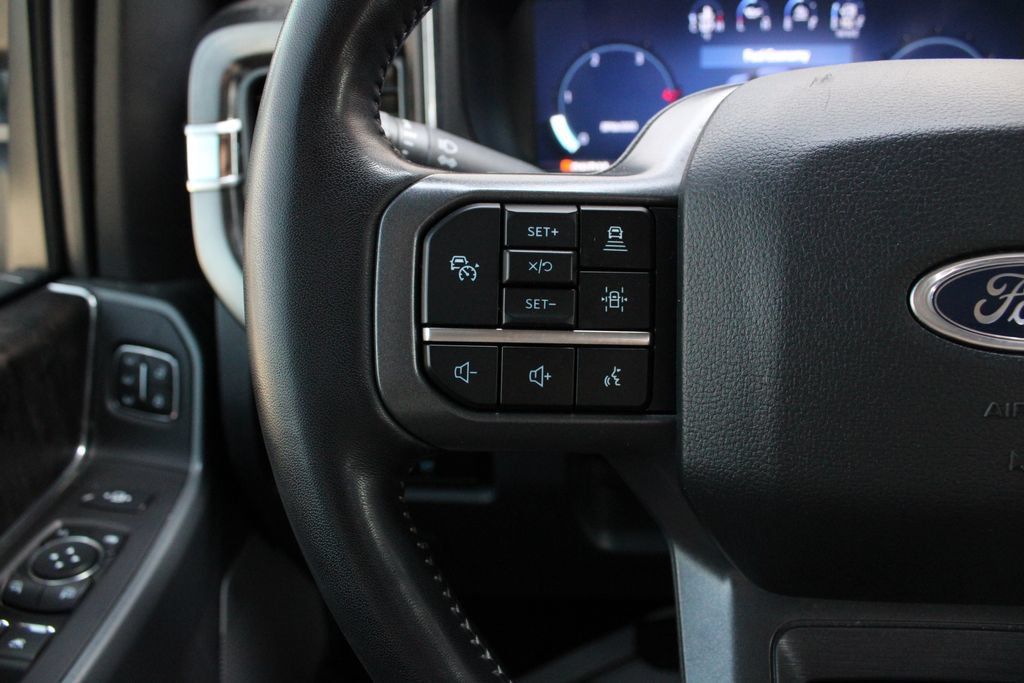 Used 2024 Ford F350 Lariat w/ Lariat Ultimate Package AWD/4WD image 12