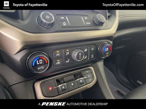 Used 2023 GMC Acadia Denali w/ Denali Ultimate Package FWD image 25