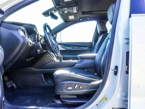 Used 2020 Cadillac XT6 Premium Luxury image 18