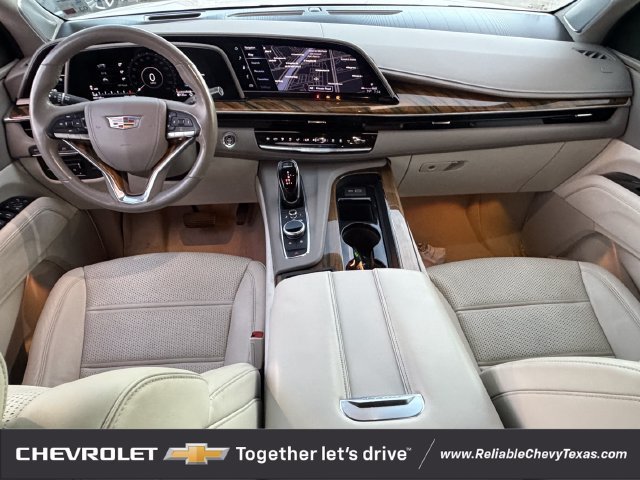 Used 2021 Cadillac Escalade Premium Luxury Platinum AWD/4WD image 11