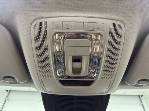 Used 2024 Mercedes-Benz GLE 450 4MATIC image 33