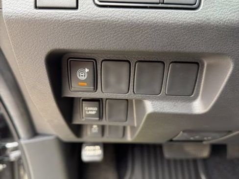 Used 2026 Nissan Frontier SV w/ All-Weather Content Package RWD image 11