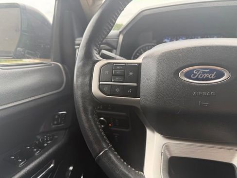 Used 2024 Ford Expedition XLT RWD image 29