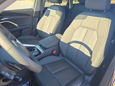 New 2025 Audi Q5 Premium image 15