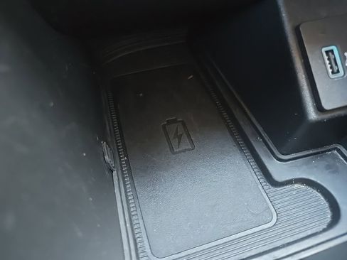 Used 2022 Ford Edge Titanium w/ Equipment Group 301A image 56