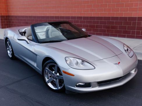 Used 2007 Chevrolet Corvette Convertible w/ Preferred Equipment Group image 43