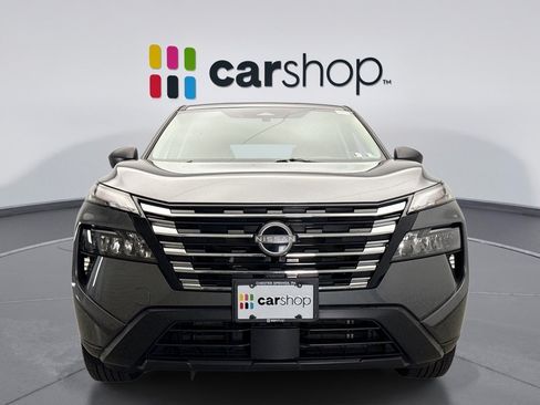 Used 2025 Nissan Rogue S FWD image 8