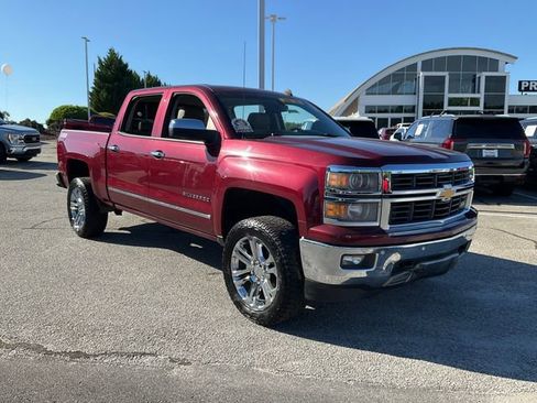 Used 2014 Chevrolet Silverado 1500 LTZ Z71 w/ LTZ Plus Package AWD/4WD image 3