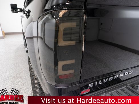 Used 2016 Chevrolet Silverado 3500 LTZ w/ Duramax Plus Package image 9