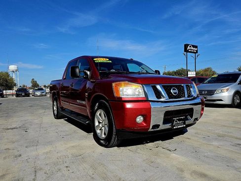 Used 2014 Nissan Titan SV w/ SV Premium Utility Package image 6