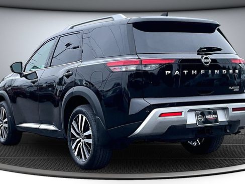 Used 2025 Nissan Pathfinder Platinum AWD/4WD image 4