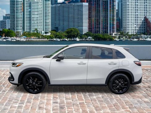 Certified 2024 Honda HR-V Sport image 9