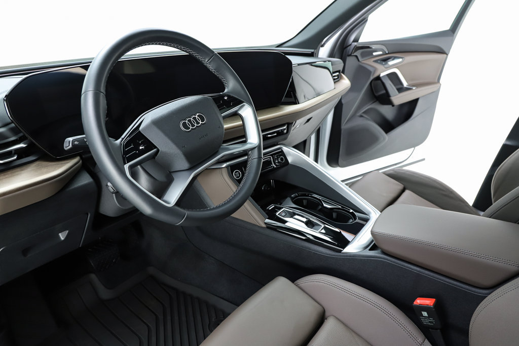 Used 2025 Audi Q5 Premium w/ Premium Plus AWD/4WD image 45