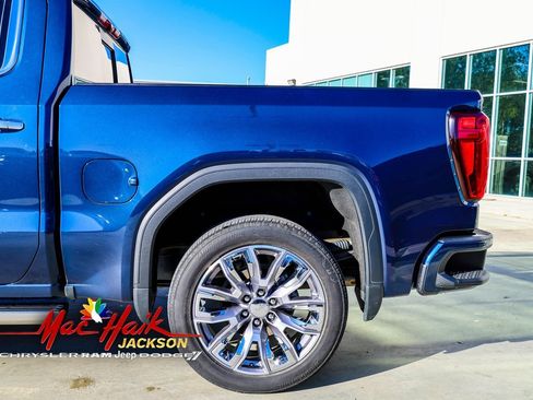 Used 2023 GMC Sierra 1500 Denali w/ Denali Reserve Package image 7