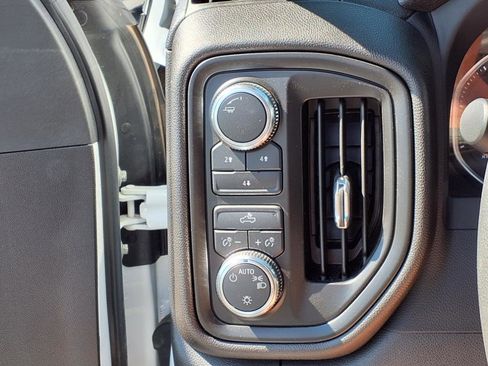 Used 2023 GMC Sierra 3500 Pro w/ Convenience Package image 12