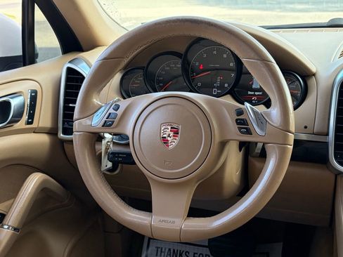 Used 2011 Porsche Cayenne AWD/4WD image 25