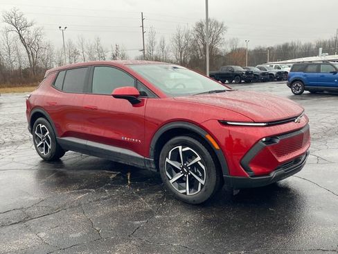 Used 2025 Chevrolet Equinox EV LT image 14