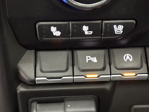 Used 2022 Chevrolet Silverado 1500 LTZ w/ LTZ Convenience Package II image 41