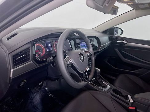 Used 2020 Volkswagen Jetta SE image 10
