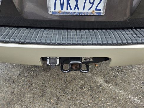 Used 2005 Ford Explorer Eddie Bauer image 5