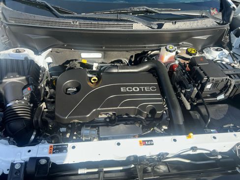 Used 2020 Chevrolet Equinox LT image 3