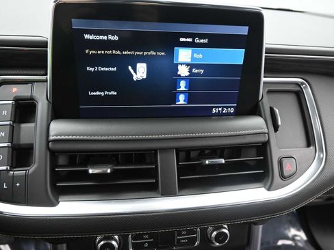 Used 2021 GMC Yukon SLT w/ SLT Luxury Plus Package image 17