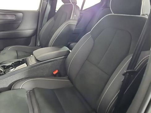 Certified 2023 Volvo XC40 Recharge Ultimate AWD/4WD image 23