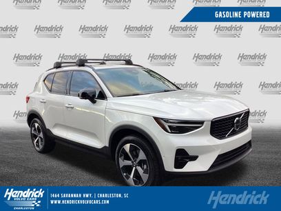 New 2026 Volvo XC40 B5 Plus w/ Protection Package Premier