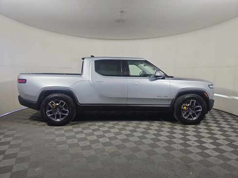 Used 2023 Rivian R1T Launch Edition image 6