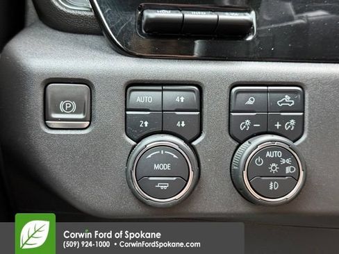Used 2023 Chevrolet Silverado 1500 ZR2 w/ Technology Package AWD/4WD image 28