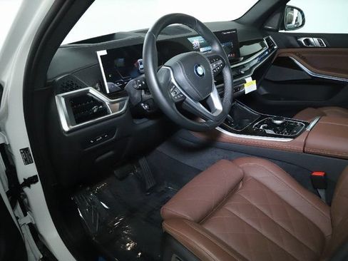 Used 2026 BMW X5 xDrive50e AWD/4WD image 18
